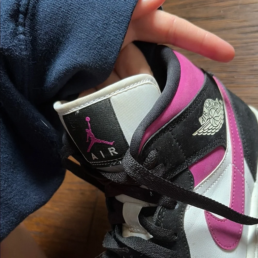 Jordan 1 Mid Women's Sneakers - Magenta/Black/White - Picture 7 of 8